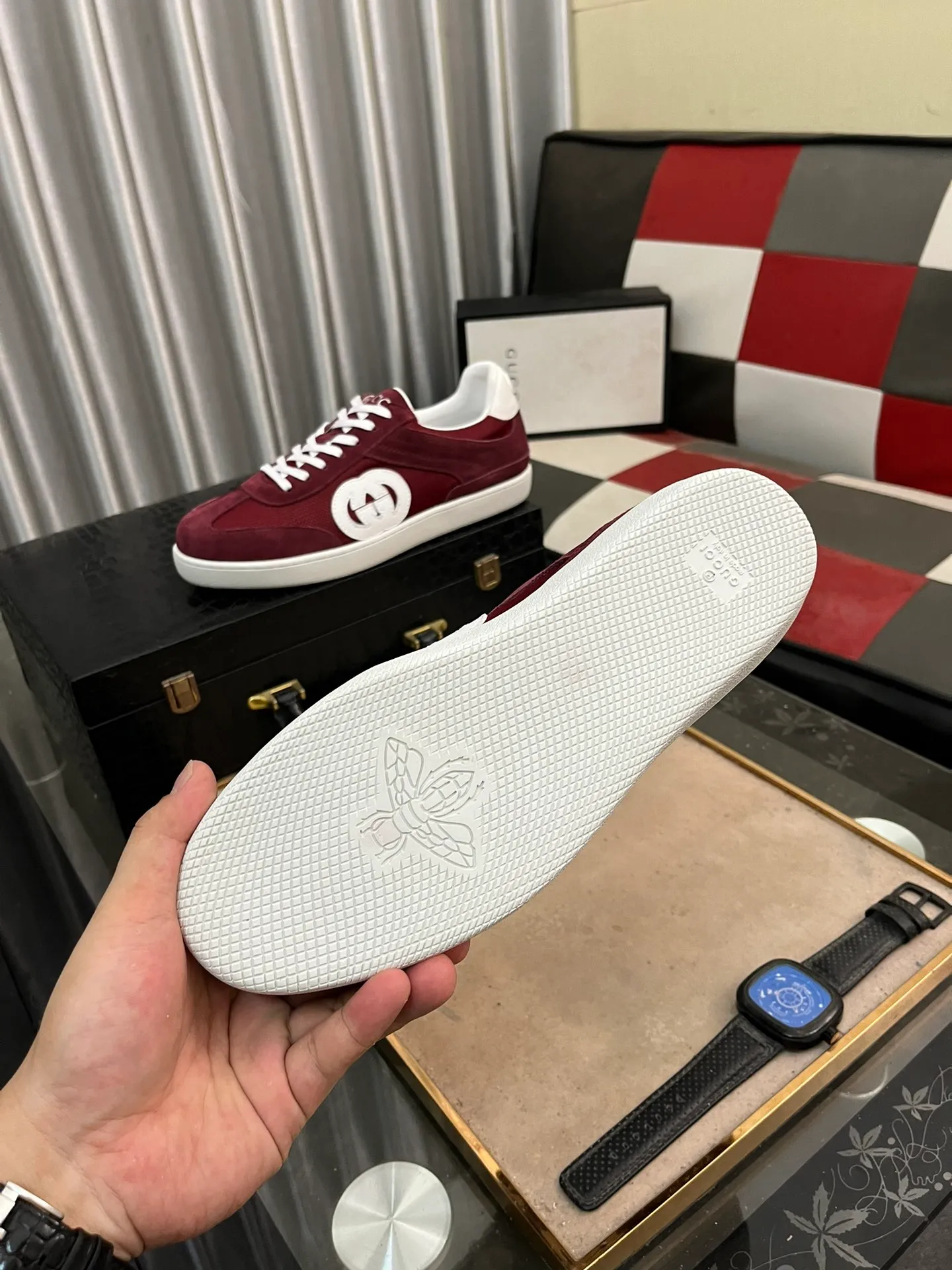 Men's shoes💰380⌚️⌚️[GUCCI] Gucci men's casual shoes are absolutely popular🔥The ultimate matching item for trendy men! The charm of super texture is irresistible, the main recommendation, the flower leather color is bright! The upper is made of high-quality cowhide + brand printed fabric, sheepskin feet, wear-resistant rubber sole, noble and elegant! Extremely comfortable🎁🎁You can be as handsome as you want💪 38-447️⃣colors available